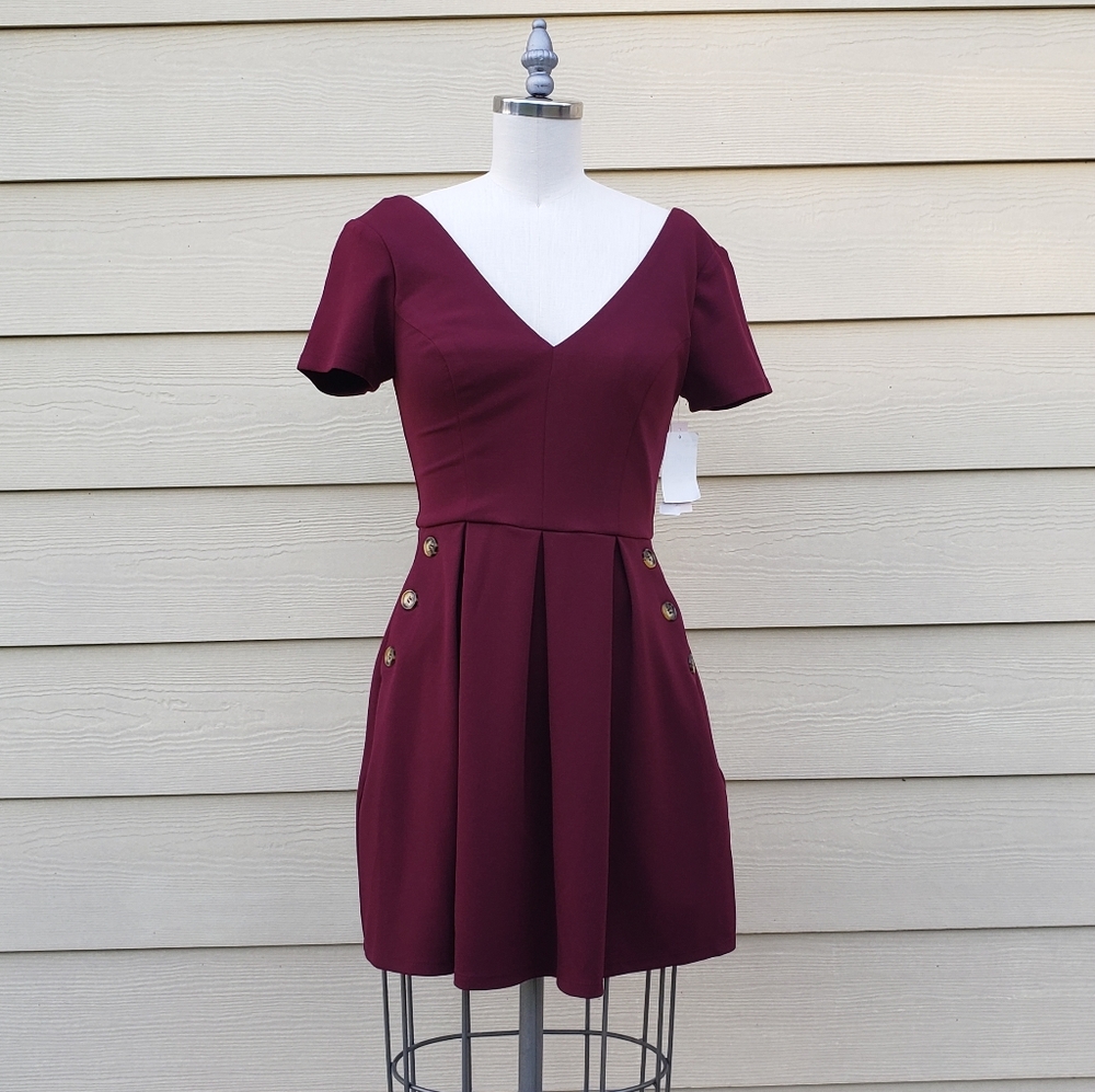 NEW Xtraordinary Pleated Cap Sleeve Burgundy Dress